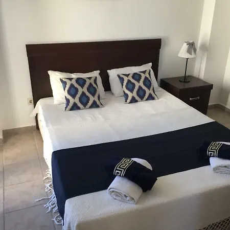 Elegant 2/9 Holiday home
